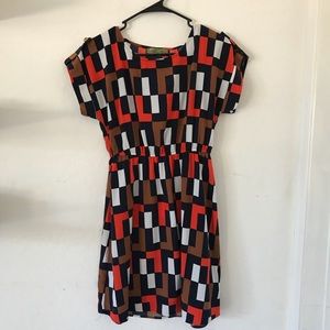 Francesca’s Geometric Short Sleeve Dress